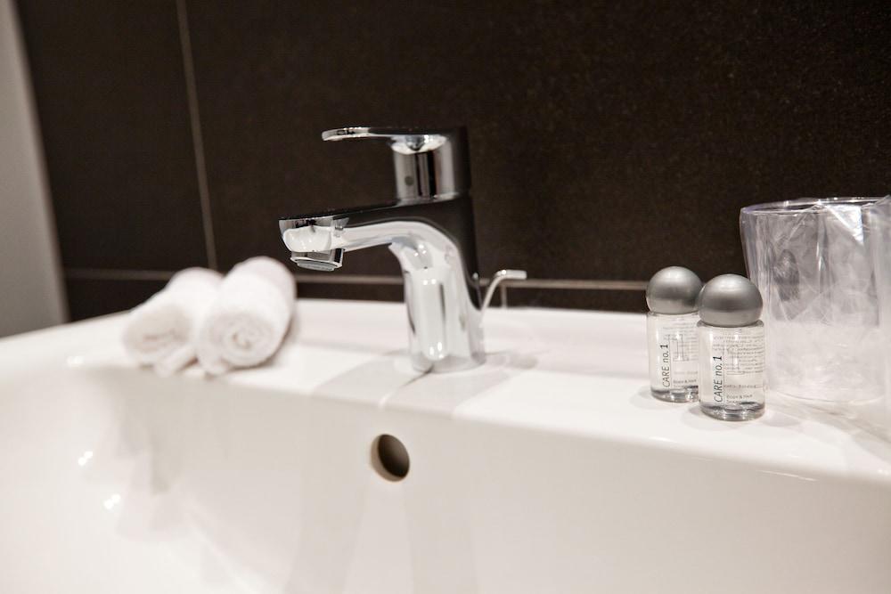 B&B Hotel Muenchen-Moosach Ngoại thất bức ảnh