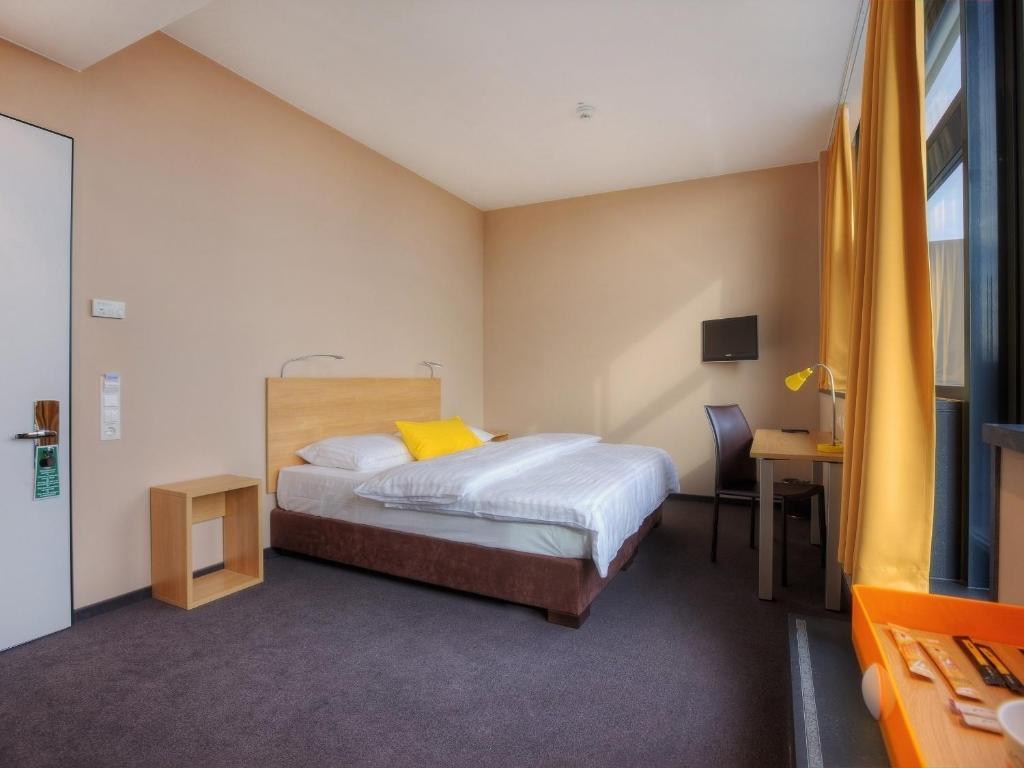 B&B Hotel Muenchen-Moosach Ngoại thất bức ảnh
